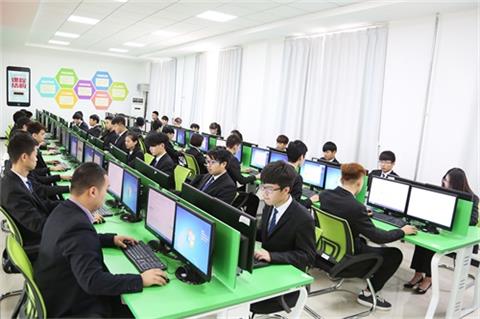北京新華電腦學校 以專業(yè)優(yōu)勢賦能計算機網(wǎng)絡技術人才培養(yǎng)